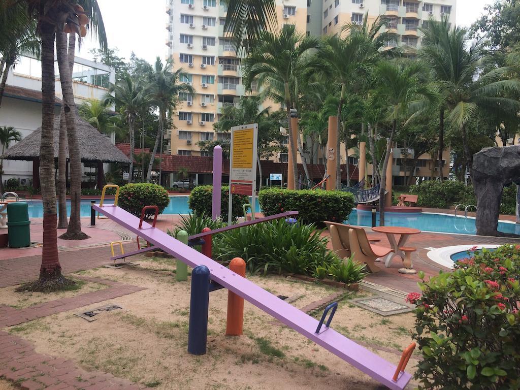 Lovage Stay Melaka Eksteriør bilde